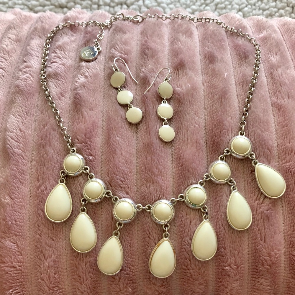 Liz Claiborne necklace and earrings set